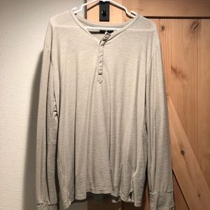 7 Brand Henley